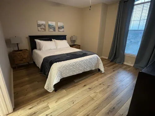 Texas Tech Modern Condo Prime Location - Walk to Ttu Campus, Broadway & Downtown - balcony