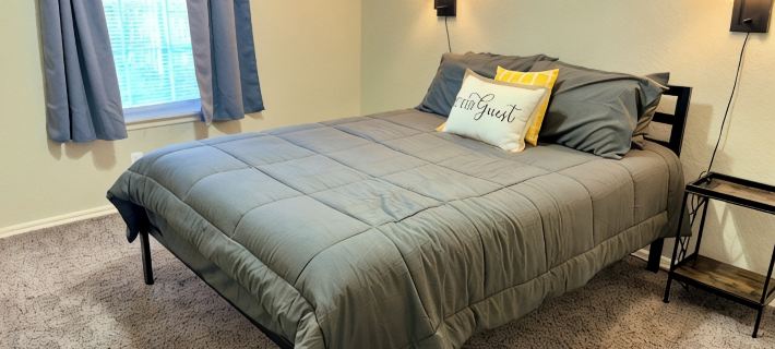 Lovely Central Edmond home 4bed 2bath Hotels in Edmond