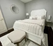 Beautifully Remodeled Apartment in Central Sarasota -5 Miles to Siesta Key! - 4 stjerner