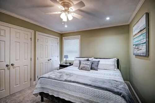Relax in Shady Oaks Near Hospitals & Dining - 3 estrellas