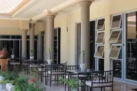 Ya Rena Guest House - 3-Star