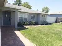 Beautiful 3 BR Home|Saltwater Pool|Fenced Yard|8 Min to Weeki Wachee River - Wifi