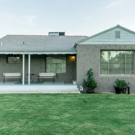3BR Remodeled Home in Mesa | Near LightRail | CAR!