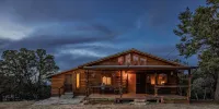 The Four Seasons  - A Getaway to White Sands NP and Cloudcroft, NM w/ Hot Tub! - Alphydda