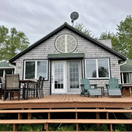 Downeast Maine Cottage with Water View
