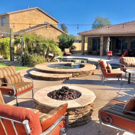 Beautiful private 4 bedroom resort (4th is a Den/Bed combo  Heated pool & spa