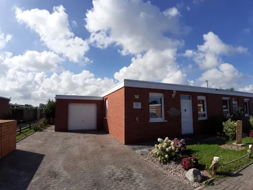 completely newly renovated with bright, modern equipment. Near the beach! - Wi-Fi