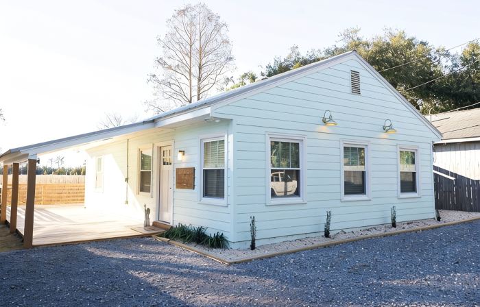 Marsh view bungalow located in Georgetown, SC