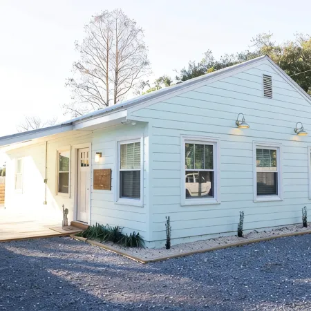 Marsh view bungalow located in Georgetown, SC
