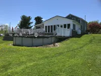 Studio<br>w/kitchen on Alpaca farm Sodus Bay, Wine trails & Brantling ski slope - Homestays