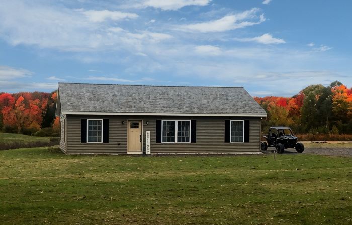 Newly constructed home on OHV Snowmobile ATV Trail System!