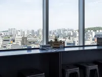 Lazy Cube Các khách sạn gần Trung tâm mua sắm AK&