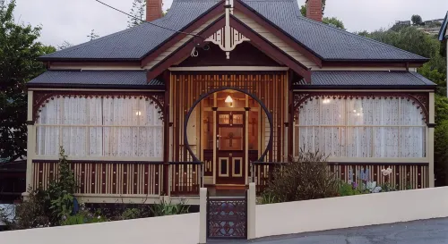 The Duck House - parking