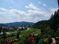 Pensjonat Jaga - con vistas a la montaña