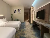 Azara Hotel Hotels near Al Rawdah