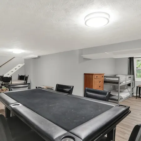 Private/spacious home w/backyard near Grand Park