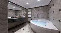 Living Hotel Milano - Hot Tub