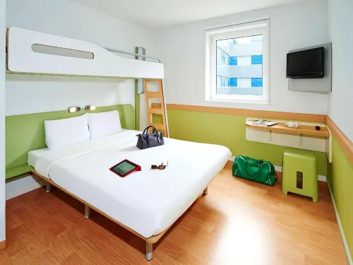 Hotel Ibis Budget Laval - 2 étoiles