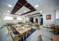 Favorit Hotel - Bữa sáng