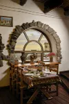 Latar Hotel Complex - พร้อมอาหารเช้า