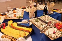 Topaz Hotel - breakfast