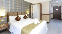 Amarelo Hotel Solo - balcony