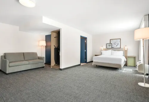 Spark by Hilton Exton - parking