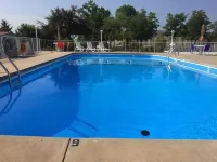 Twelve Oaks Inn Hotels in Sunset Cove Township