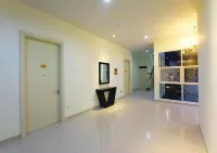 Hadi Park Hotels in Jambangan