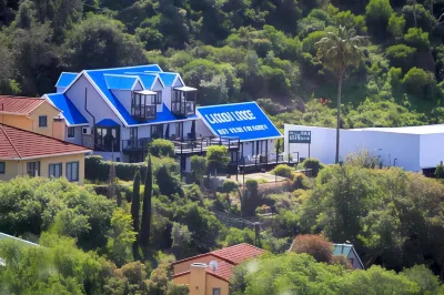 Lagoon Lodge