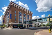 Hilton Garden Inn Kalamazoo Downtown Hotels near Unified Clinics