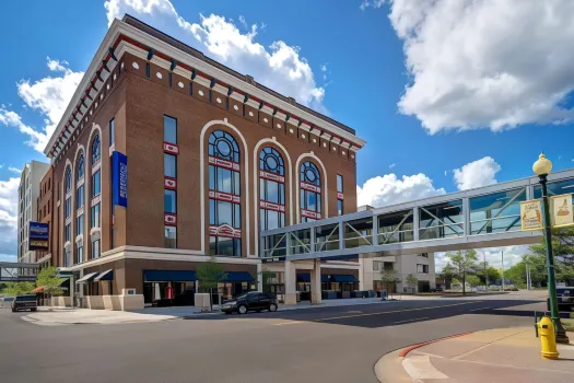 Hilton Garden Inn Kalamazoo Downtown Hotels near Mall Plaza