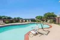 Super 8 by Wyndham McKinney/Plano Area Các khách sạn ở McKinney
