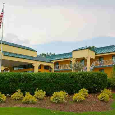 Welcome Inn Hotel Exterior