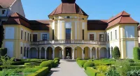 KULT-Hotel Betriebs GmbH