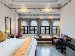 Panna Vilas - A Lake Facing Boutique Hotel