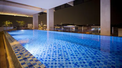 Aviary Hotel Bintaro Hotel dekat Ciater Corner