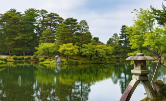 Toyoko Inn Kanazawa Kenrokuen Korimbo