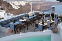 Aqua Luxury Suites by Estia
