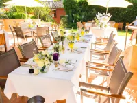 Hotel Spa & Restaurant Cantemerle - breakfast