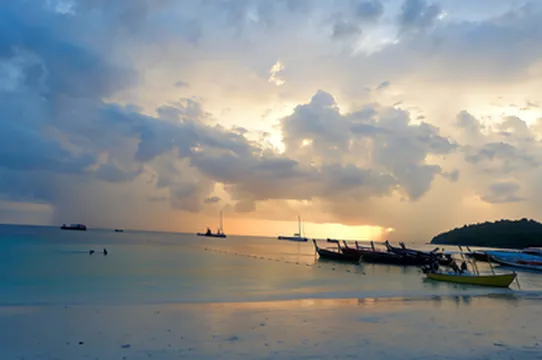 รูปภาพของชาร์มมิ่ง หลีเป๊ะ บีช รีสอร์ท