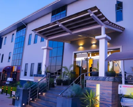 Valada Hotel and Resorts فنادق في جوس