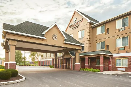 Country Inn & Suites by Radisson, Lima, Oh