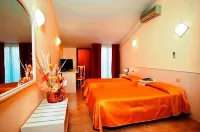 Hotel Massimino Hotel in zona Spiaggia Libera Vigna di Valle