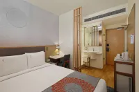 홀리데이 인 익스프레스 푸네 핌프리 아미 공과대학 주변 호텔