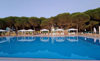 SPORKOY Hotel & Beach Club