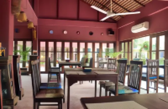 Chiangmai Royal Creek Hotel