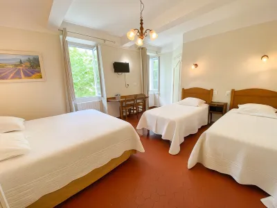 Logis Grand Hotel Bain Hotels in Trigance