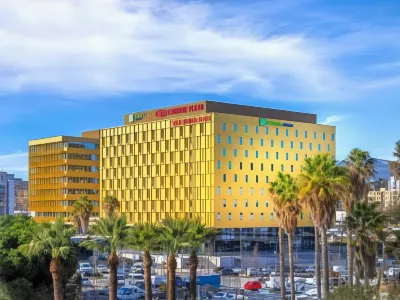 Holiday Inn Express Nice - Grand Arenas Hoteles en Saint-Laurent-du-Var