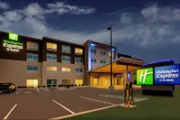 Holiday Inn Express & Suites MT Sterling North